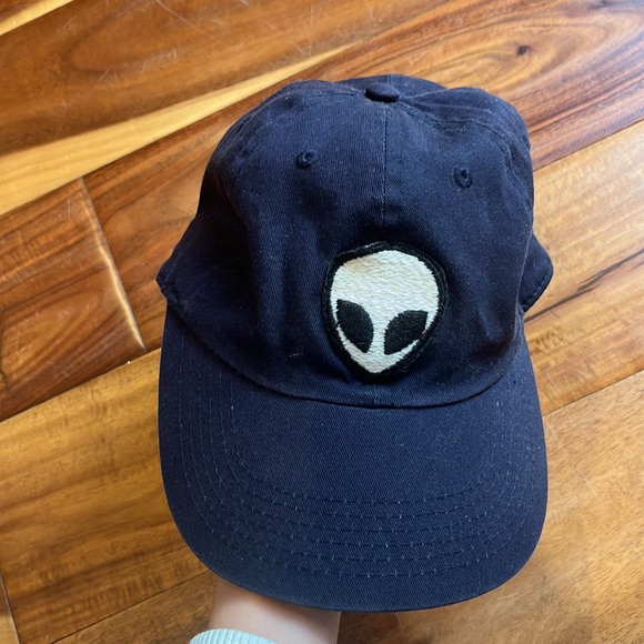 brandy melville baseball hat - Picture 2 of 5